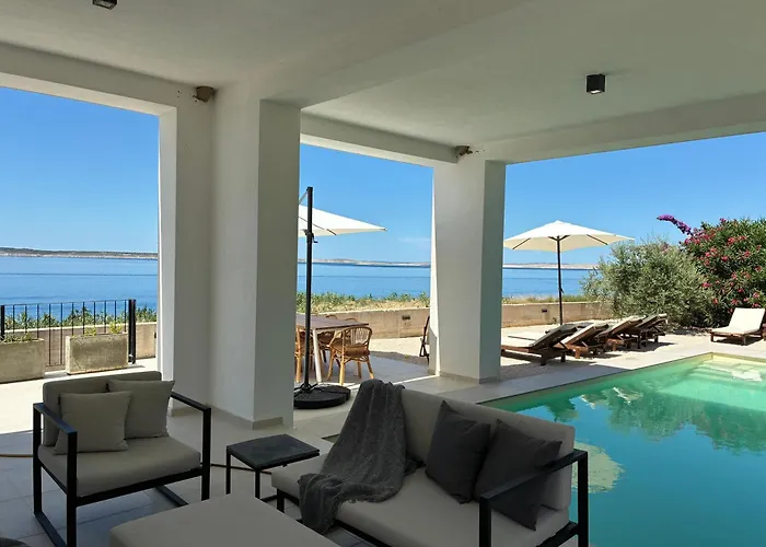 Rocky Villa Ražanac